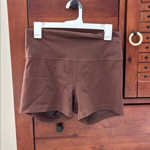 Lululemon Wunder Train 4” Shorts